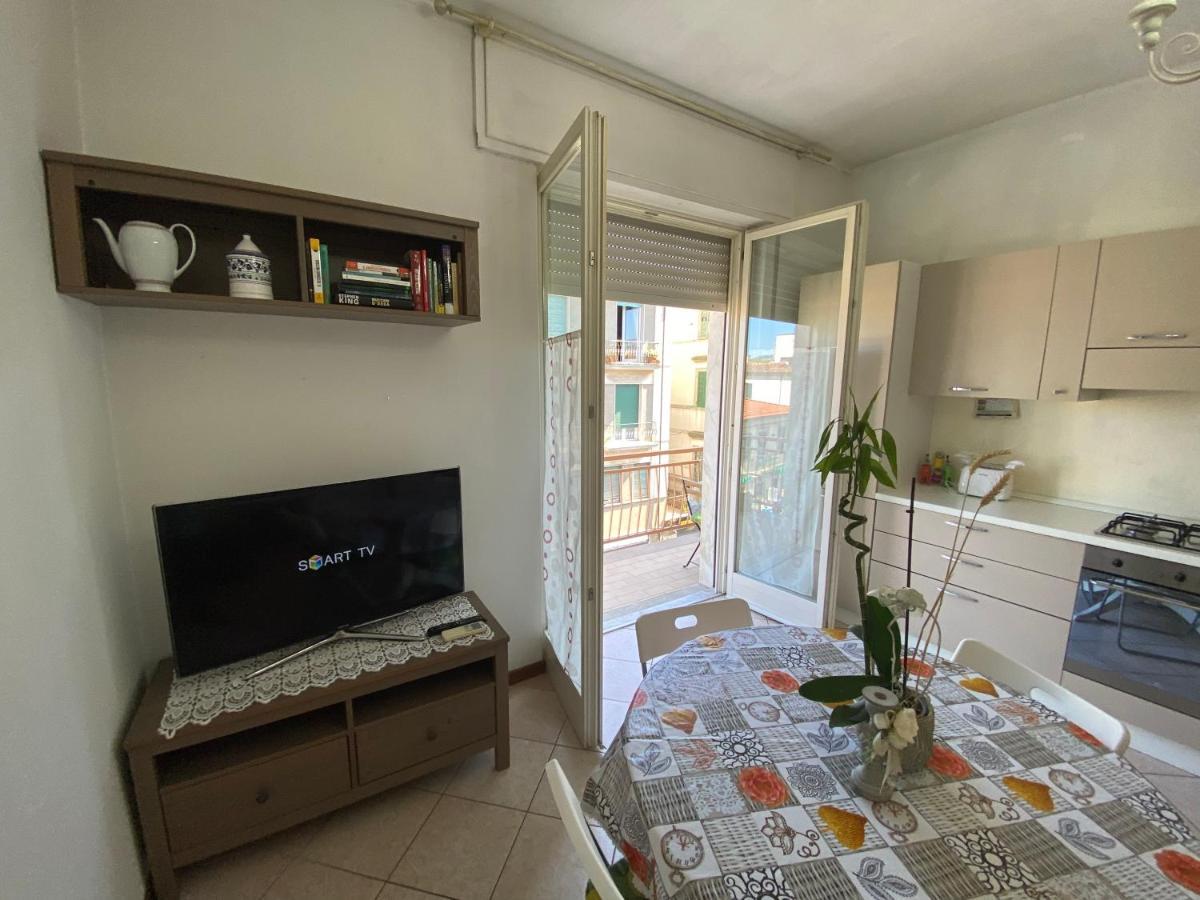 Appartamento nel cuore di Viareggio Esterno foto