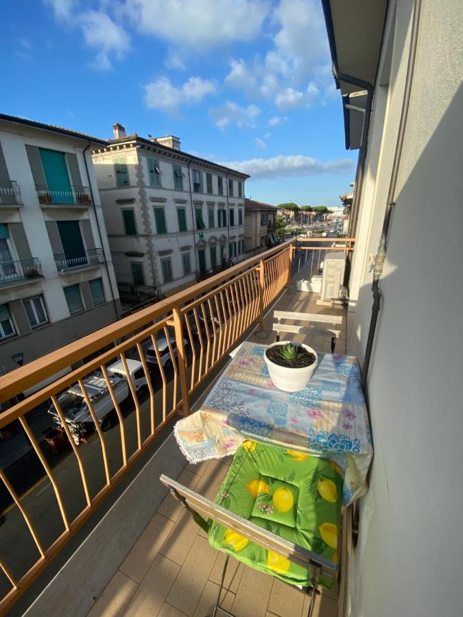 Appartamento nel cuore di Viareggio Esterno foto